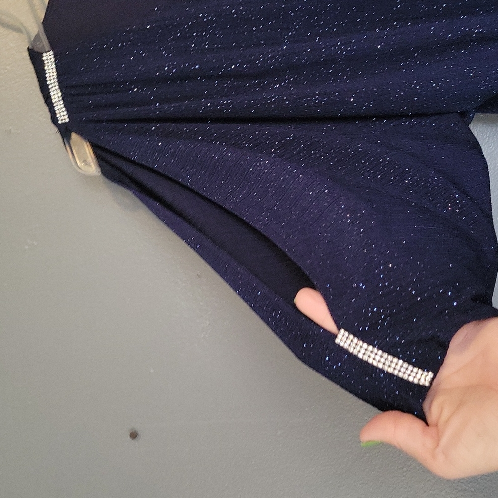 ✨️Beautiful Blue Sparkling Dress! - Picture 4 of 13